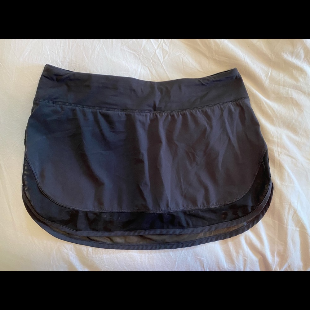 Black lululemon skirt